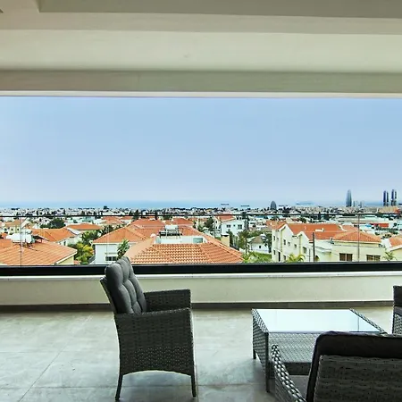 Phaedrus Living: Sea View Anna 301 Apartmán