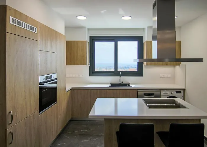 Phaedrus Living: Sea View Anna 301 Apartmán Lemesos