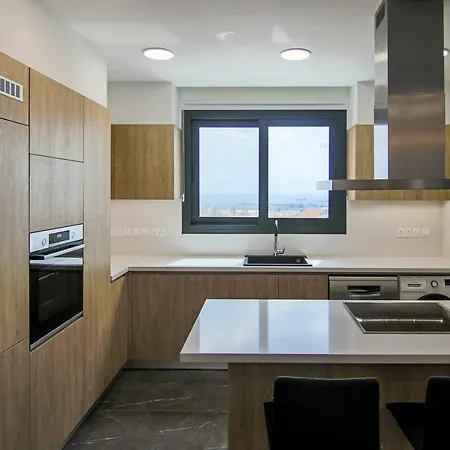 Phaedrus Living: Sea View Anna 301 Апартаменты Лимасол